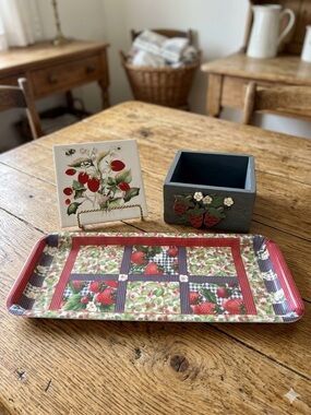 Strawberry Lover’s Bundle 🍓Italian Tray🍓Ceramic Tile 🍓 Plant Box